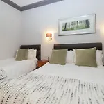Norwood House بيت للعطل