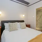 Norwood House آمبيلسايد